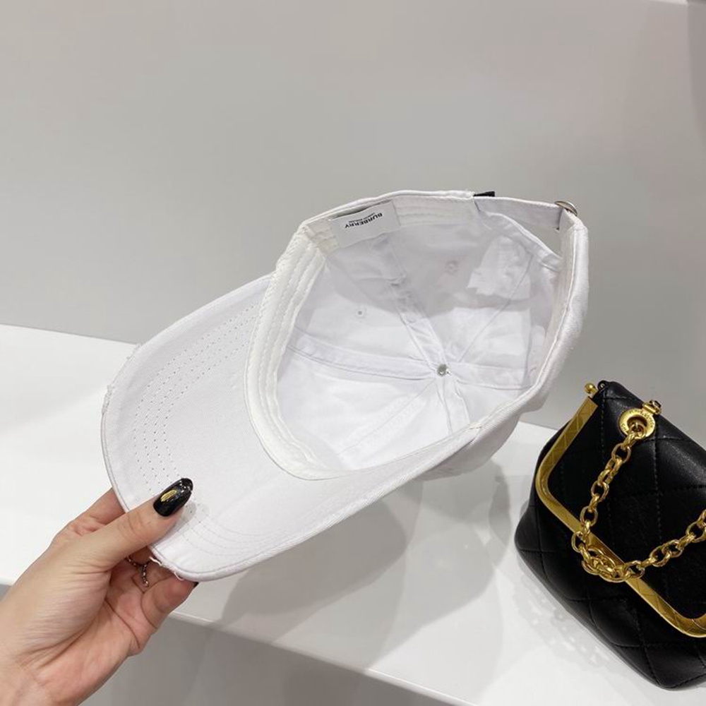 Bv*b*rry Hat